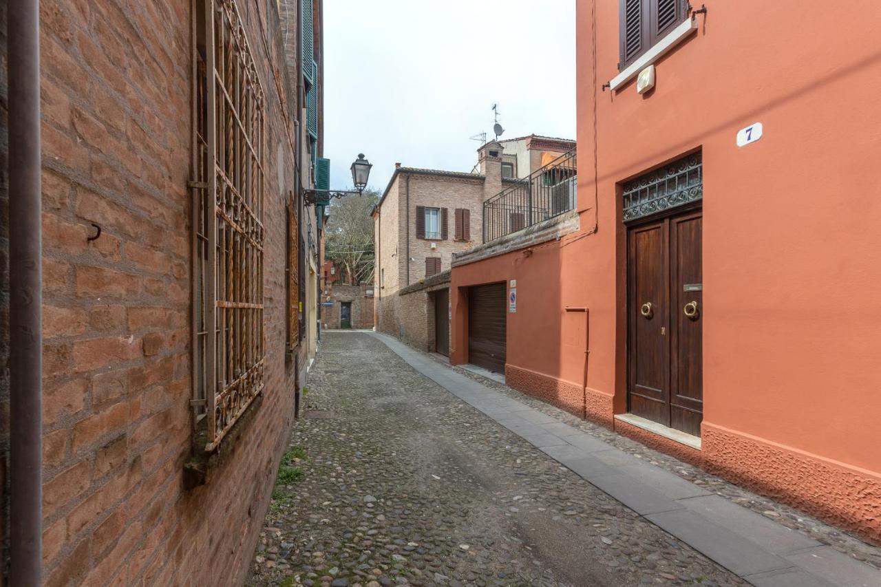 Ferienwohnung Ferrara Casa Dell'Archivolto Con Garage Exterior foto