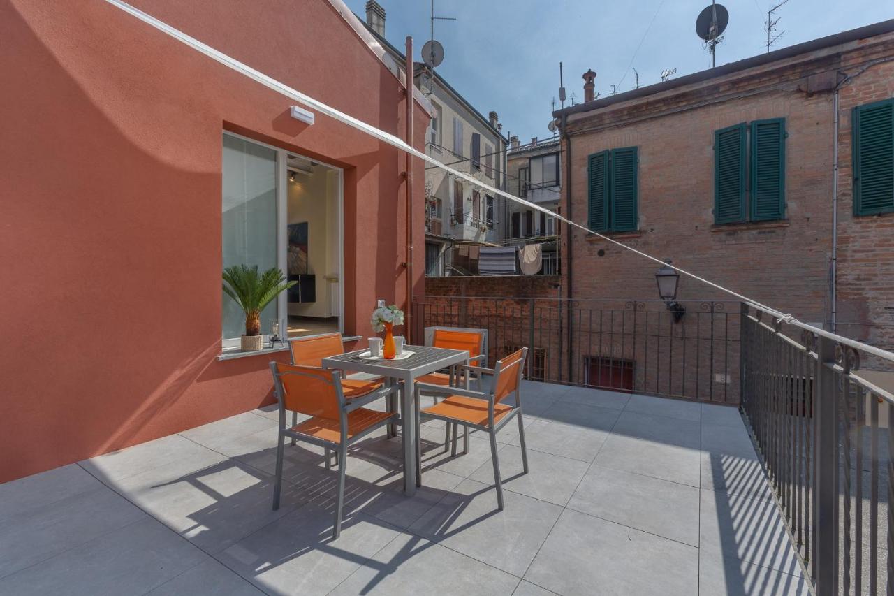 Ferienwohnung Ferrara Casa Dell'Archivolto Con Garage Exterior foto