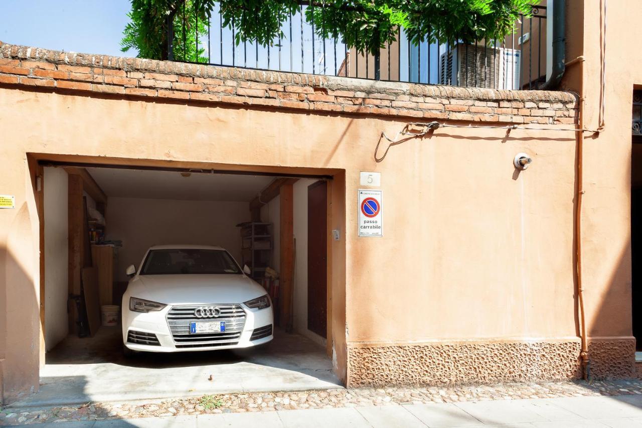 Ferienwohnung Ferrara Casa Dell'Archivolto Con Garage Exterior foto