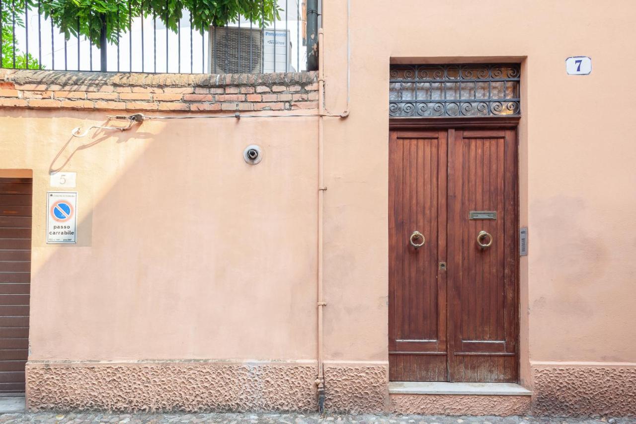 Ferienwohnung Ferrara Casa Dell'Archivolto Con Garage Exterior foto