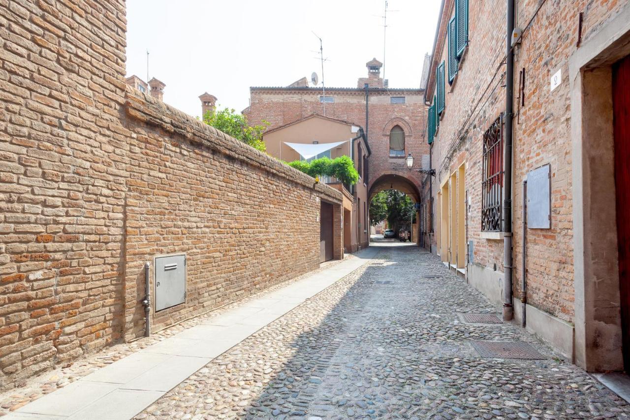 Ferienwohnung Ferrara Casa Dell'Archivolto Con Garage Exterior foto
